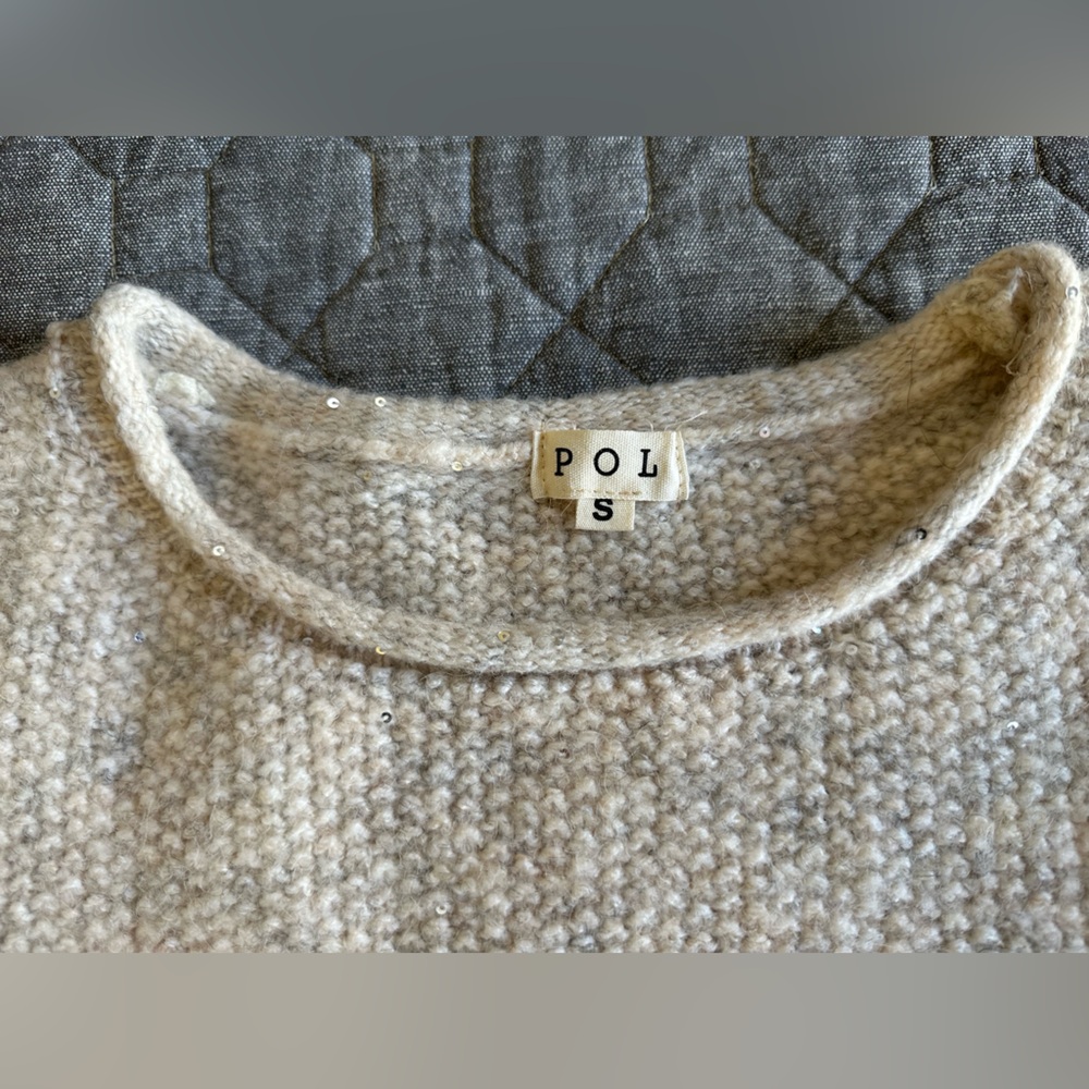 NWOT POL Heather cream raw seam roll neck sequin sweater - size S (fits up to L) - Picture 3 of 8